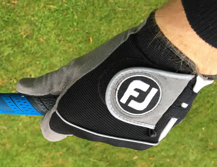 Đánh Giá Găng Tay FootJoy RainGrip Xtreme